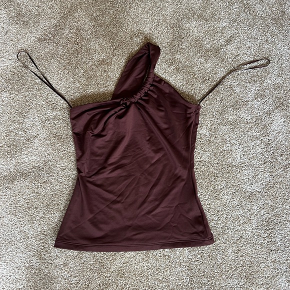 Abercrombie & Fitch Tops - Off the shoulder brown top